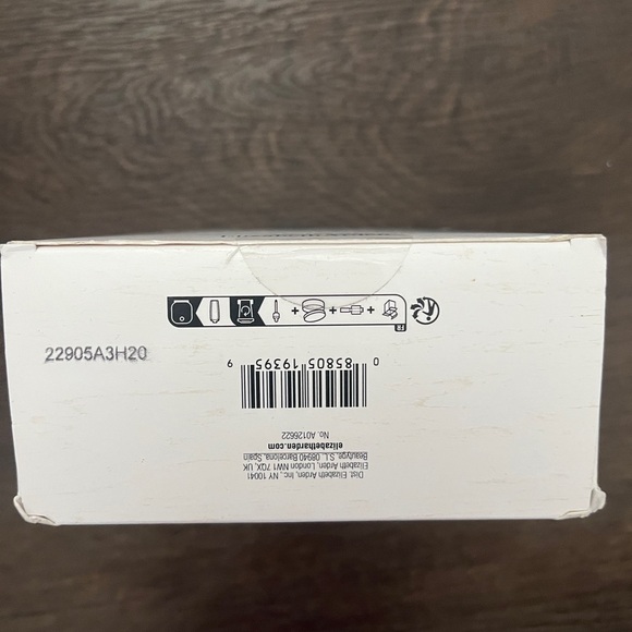 Elizabeth Arden White Tea Skin Solutions Serum & Cream - Picture 2 of 5